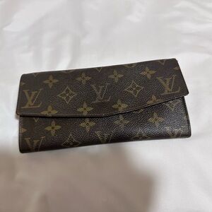 Louis Vuitton Brown Monogram wallet - with COA
